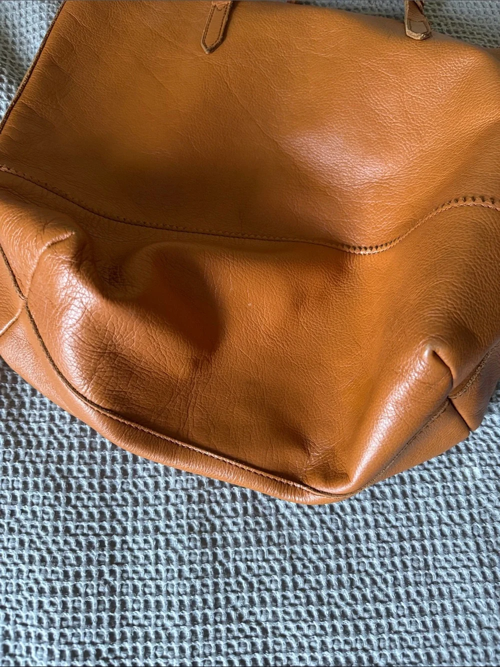 Women's Leather Tote Bag in Cognac Brown